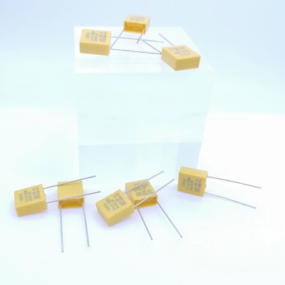 Tụ điện giảm áp điện trở và điện dung 0.1UF 310V P7.5MM Màu vàng