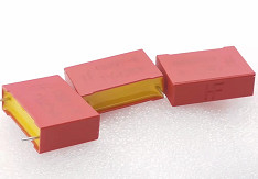 Tụ điện loại PBT BOX chống cách điện, Tụ điện Polypropylene kim loại hóa 1,5uF